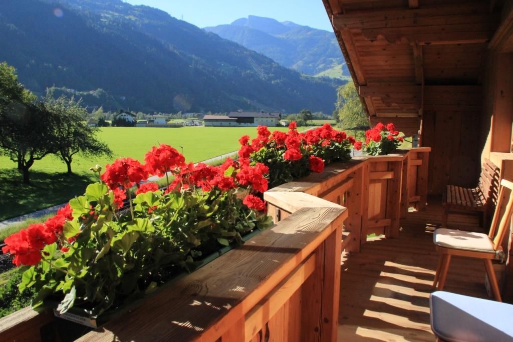 Apart Eberharter Aschau Im Zillertal Luaran gambar